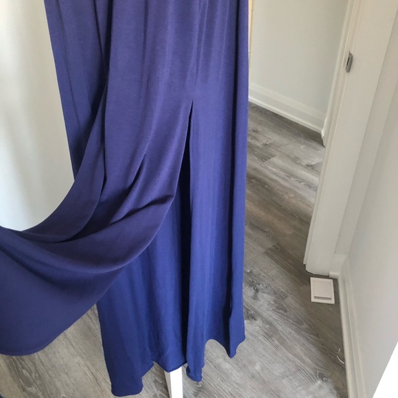HOST PICK😍NWOT Bebe Double Slit Halter Maxi Dress - Picture 9 of 10